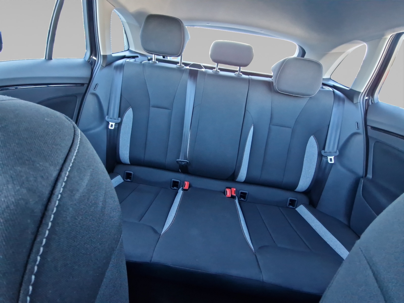 SKODA SCALA SIEGE+ARRIERE+GAUCHE