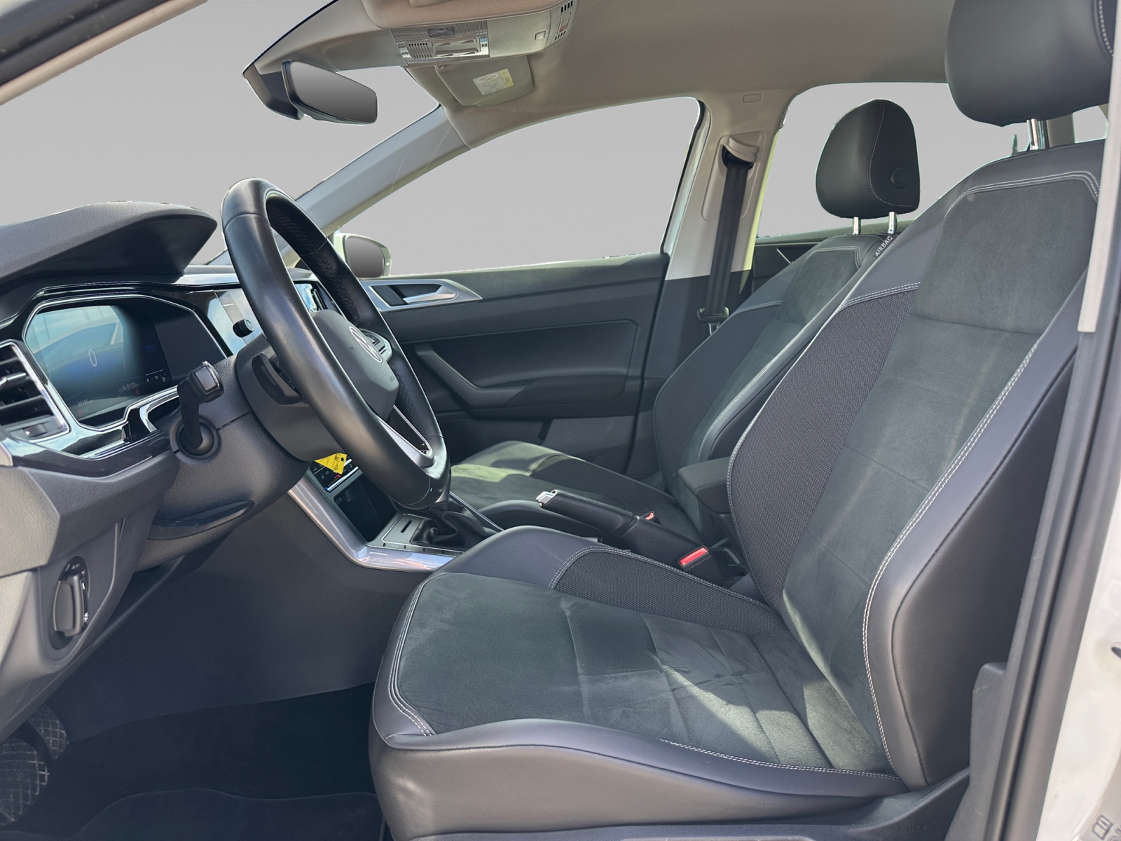 VOLKSWAGEN POLO INTERIEUR+CONDUCTEUR
