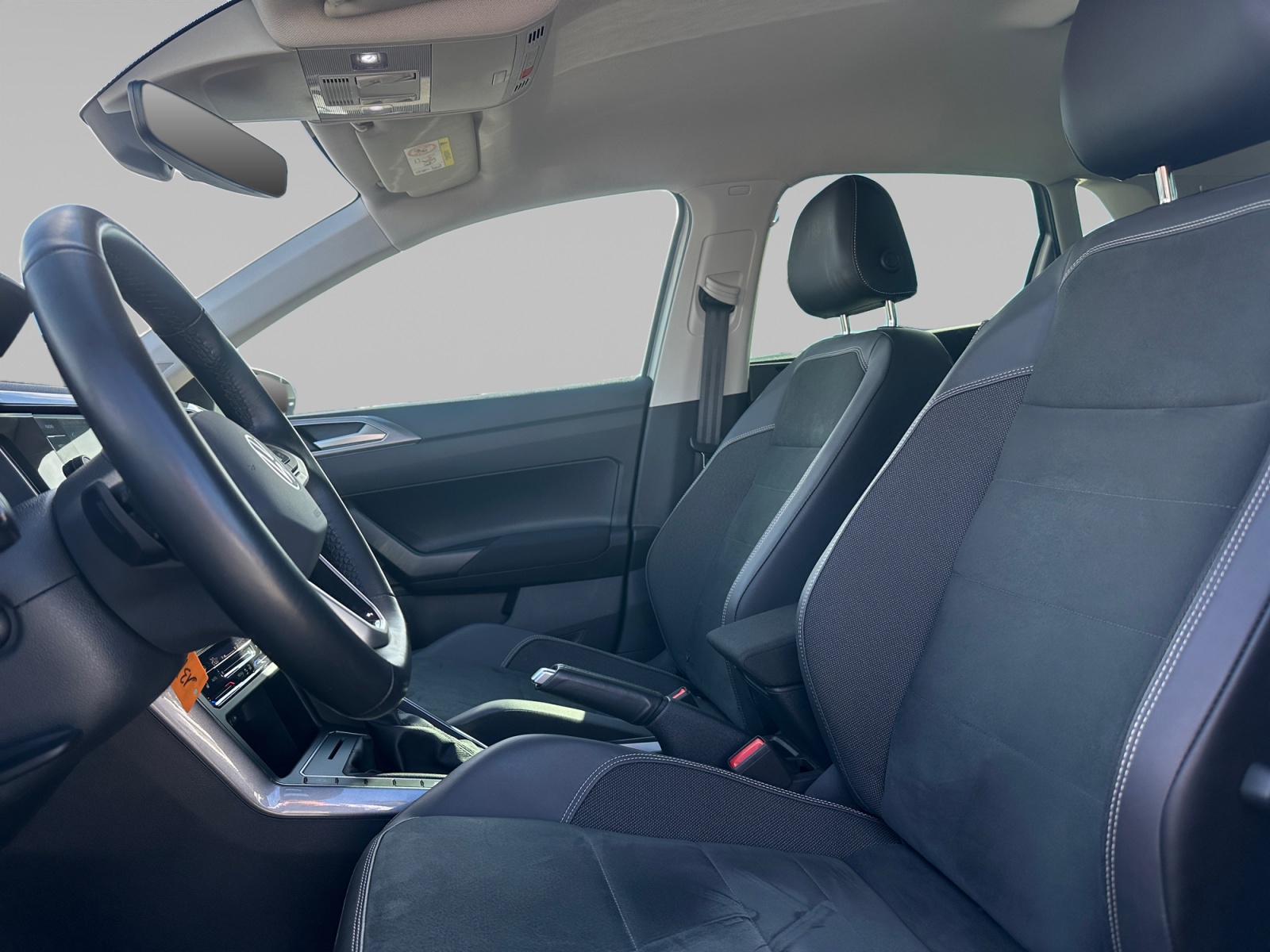 VOLKSWAGEN POLO INTERIEUR+CONDUCTEUR
