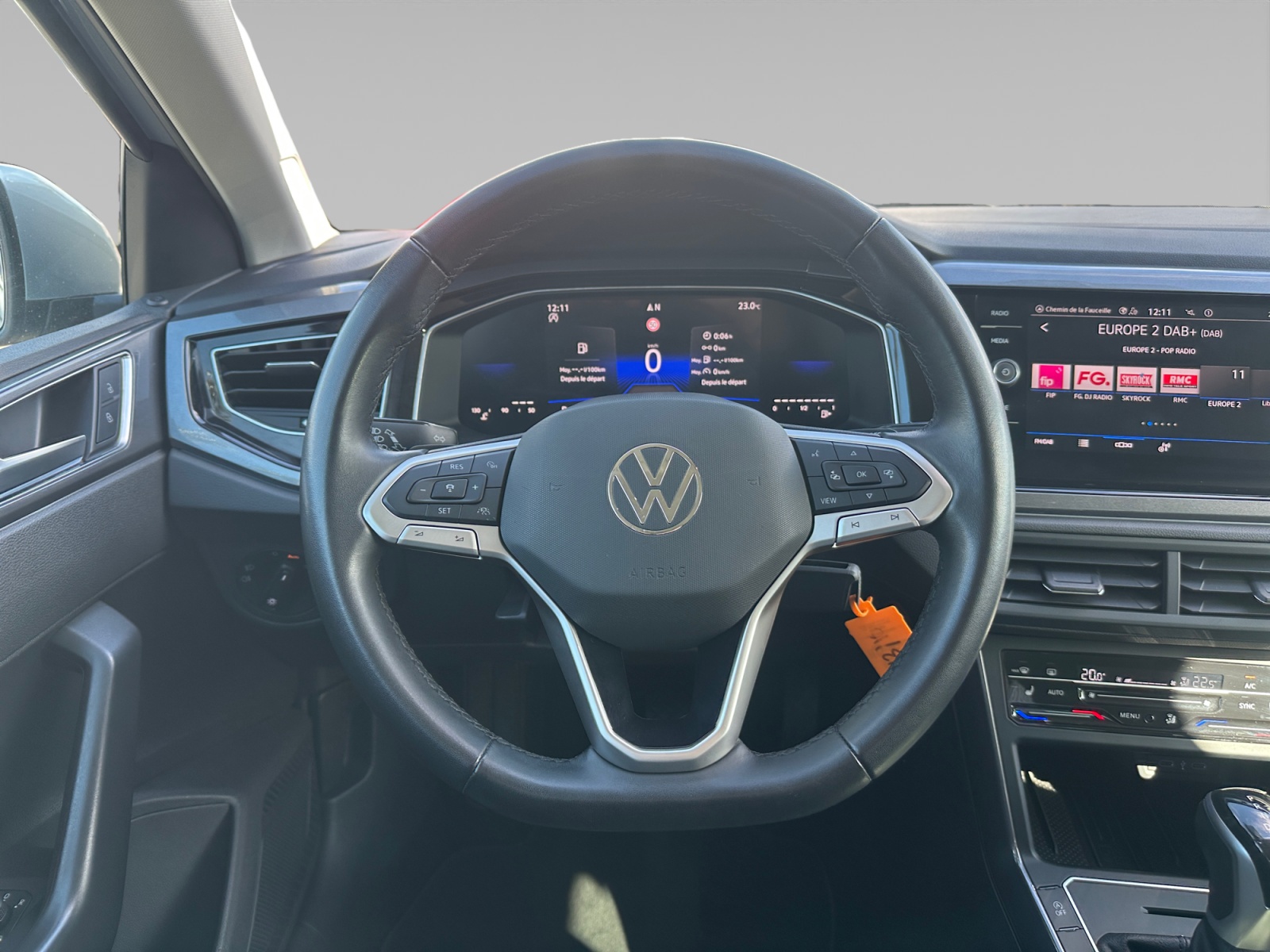 VOLKSWAGEN POLO POSTE+DE+PILOTAGE