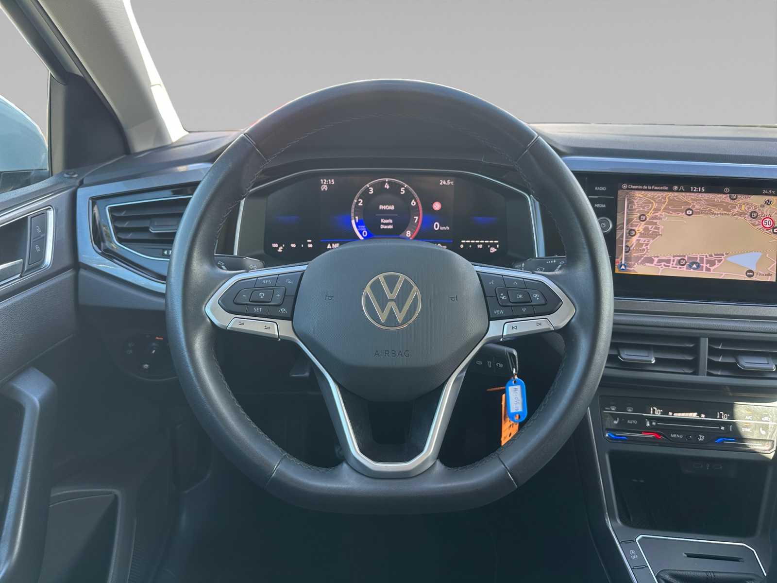 VOLKSWAGEN POLO POSTE+DE+PILOTAGE