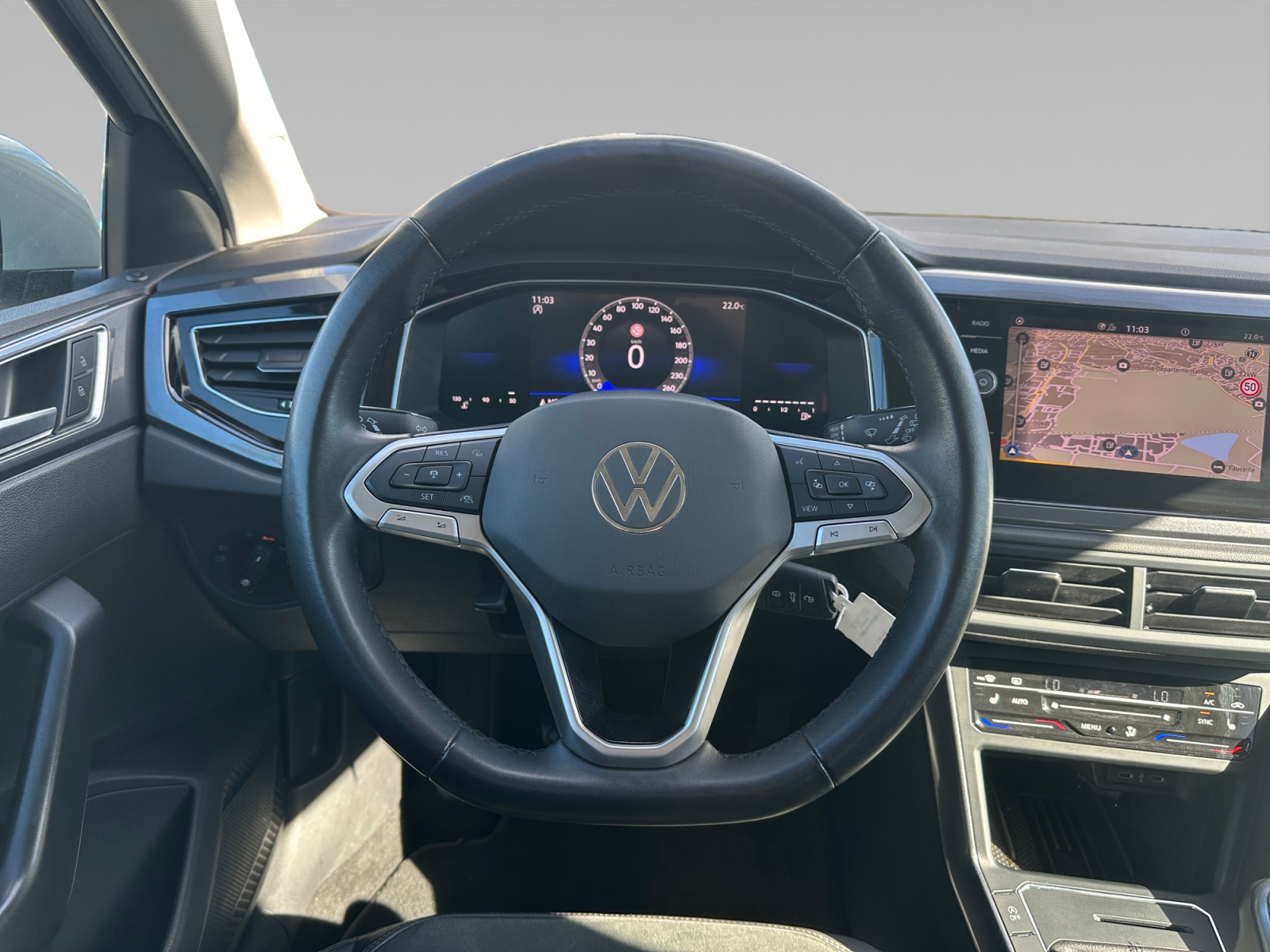 VOLKSWAGEN POLO POSTE+DE+PILOTAGE