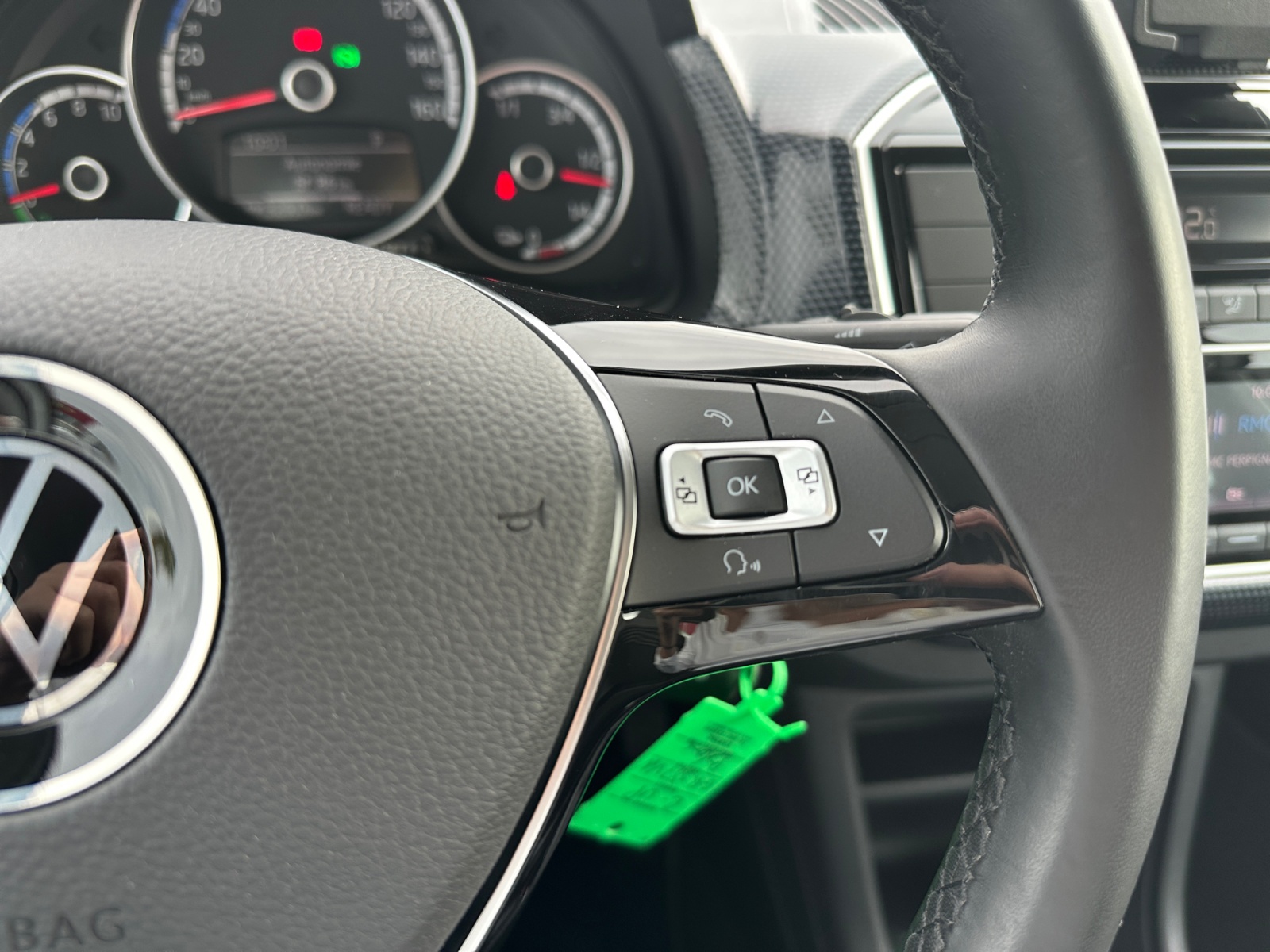 VOLKSWAGEN E UP+20