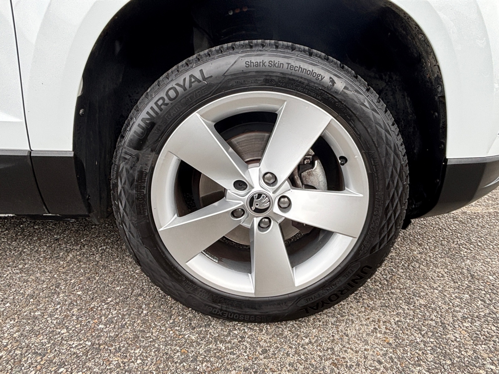 SKODA KAROQ