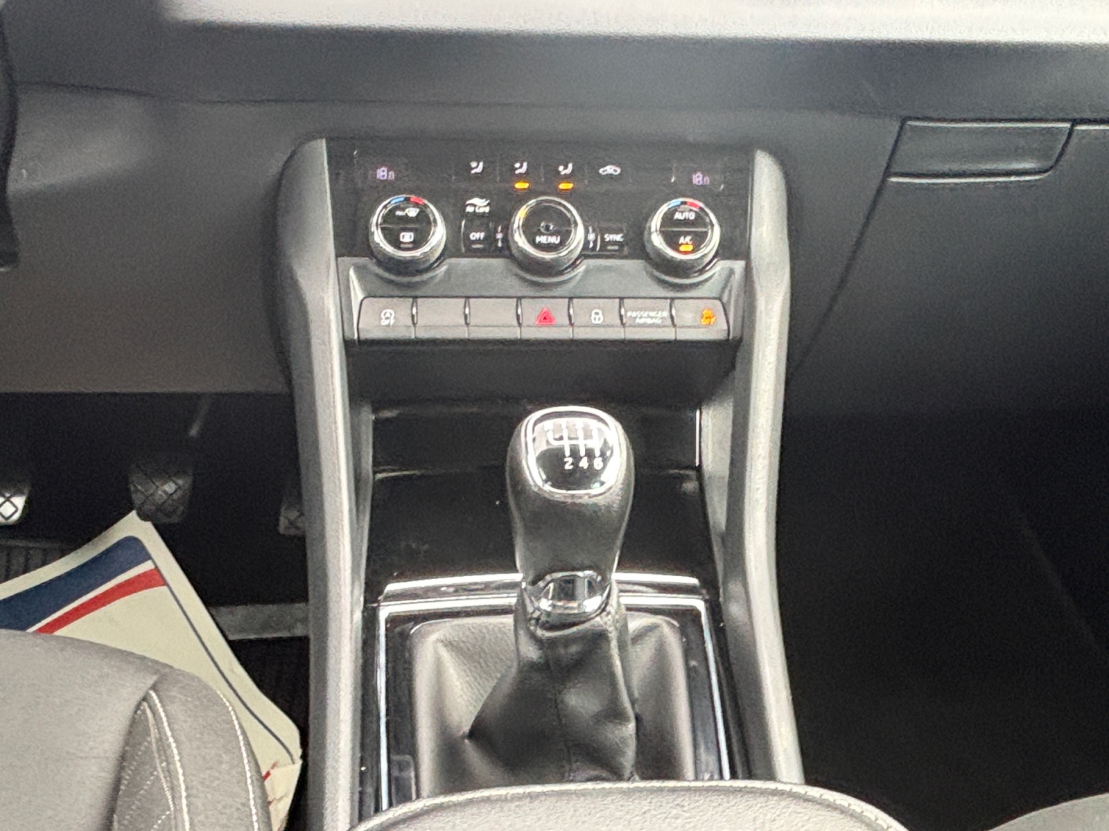 SKODA KAROQ CONSOLE+CENTRALE