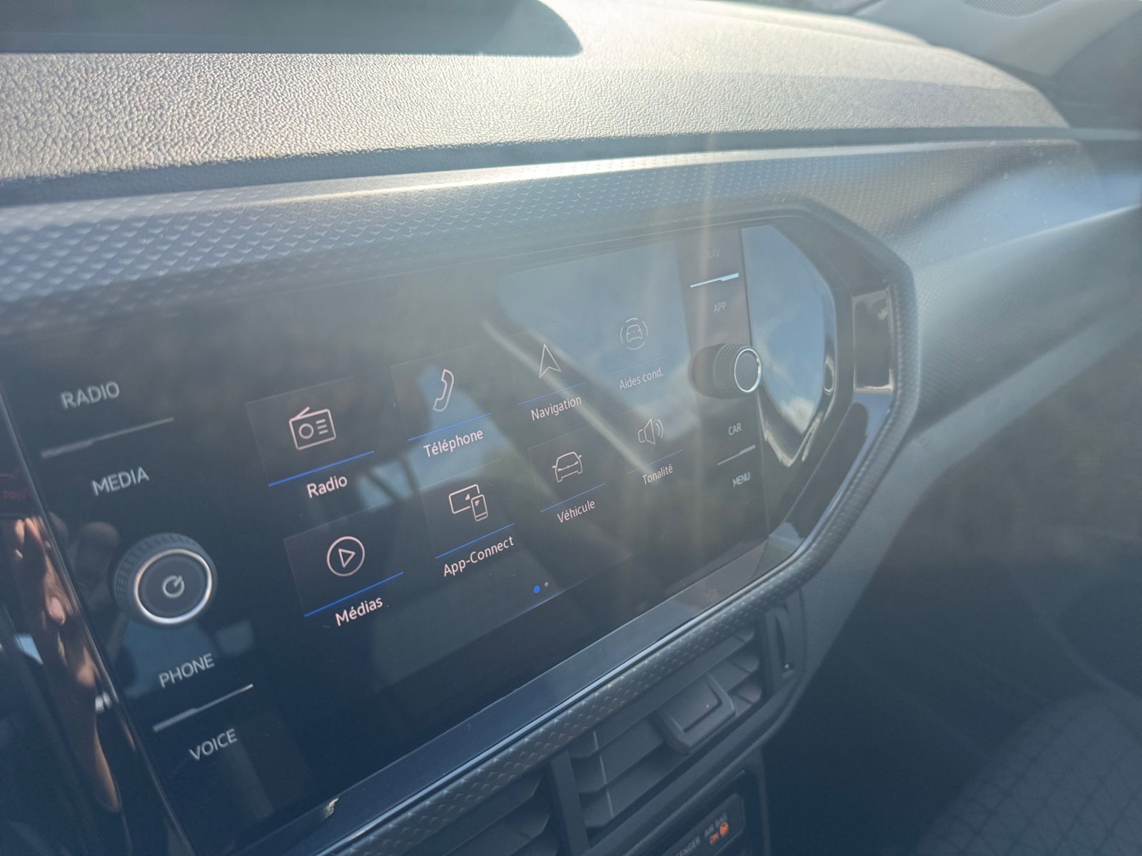 VOLKSWAGEN T CROSS