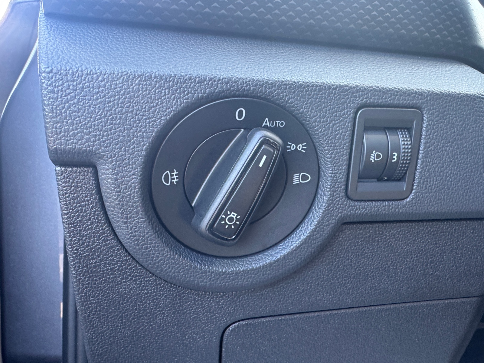 VOLKSWAGEN T CROSS