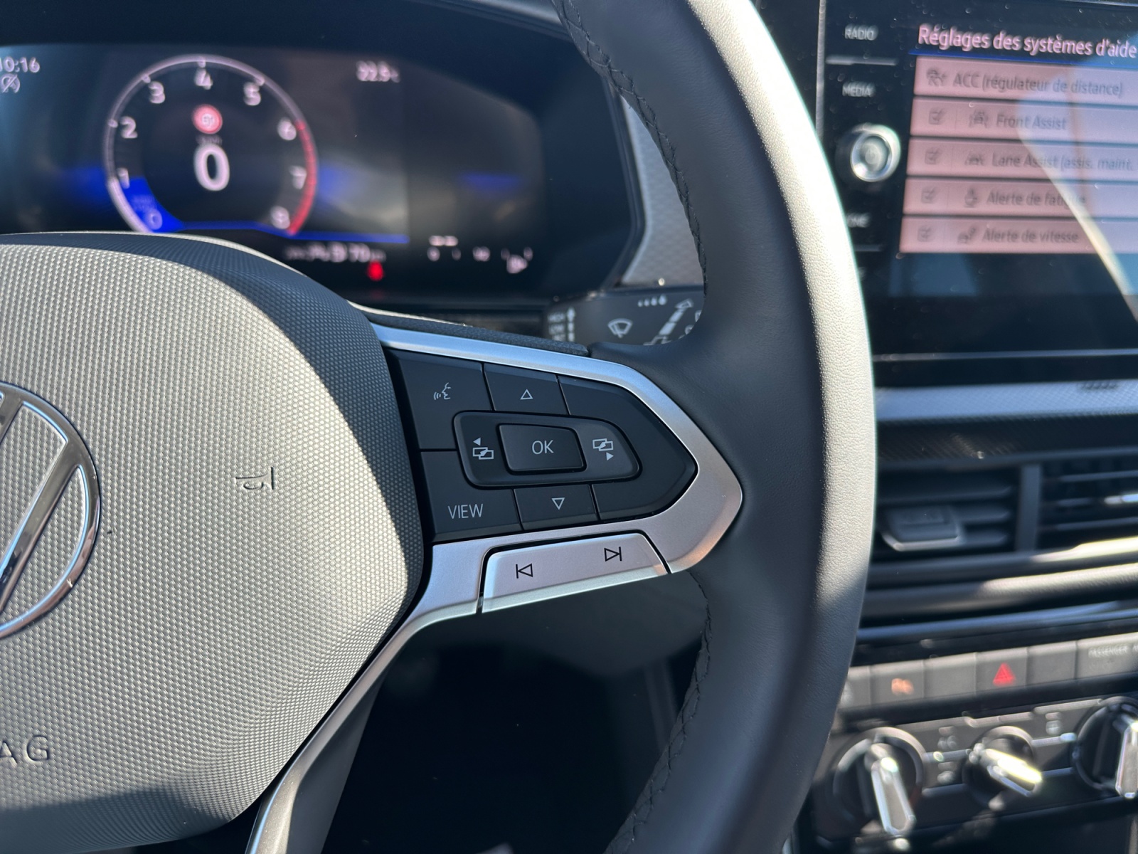 VOLKSWAGEN T CROSS