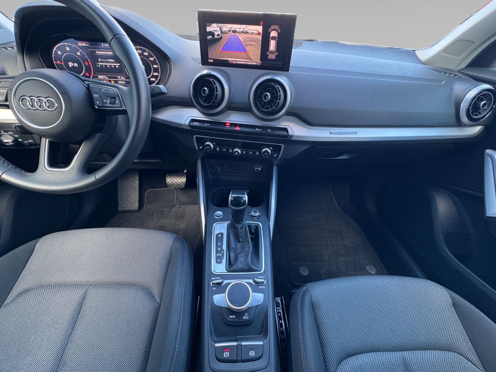 AUDI Q2 CONSOLE+CENTRALE