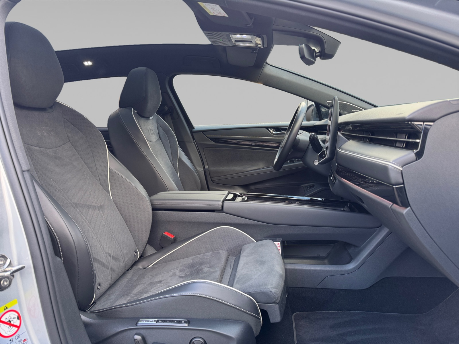VOLKSWAGEN ID7+TOURER INTERIEUR+PASSAGER
