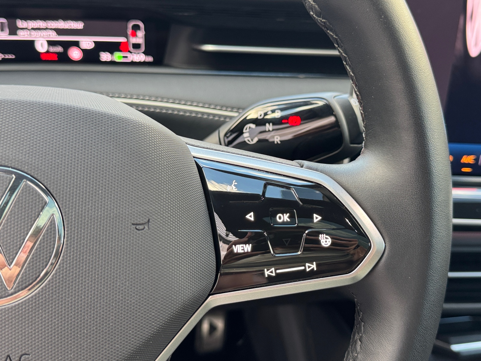 VOLKSWAGEN ID7+TOURER