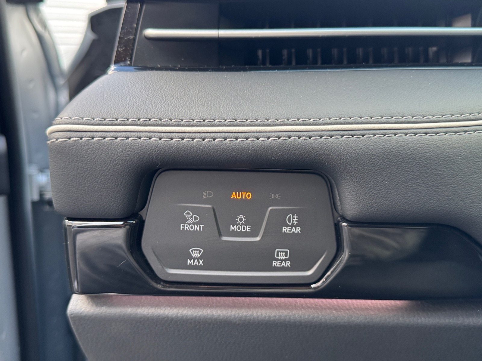 VOLKSWAGEN ID7+TOURER