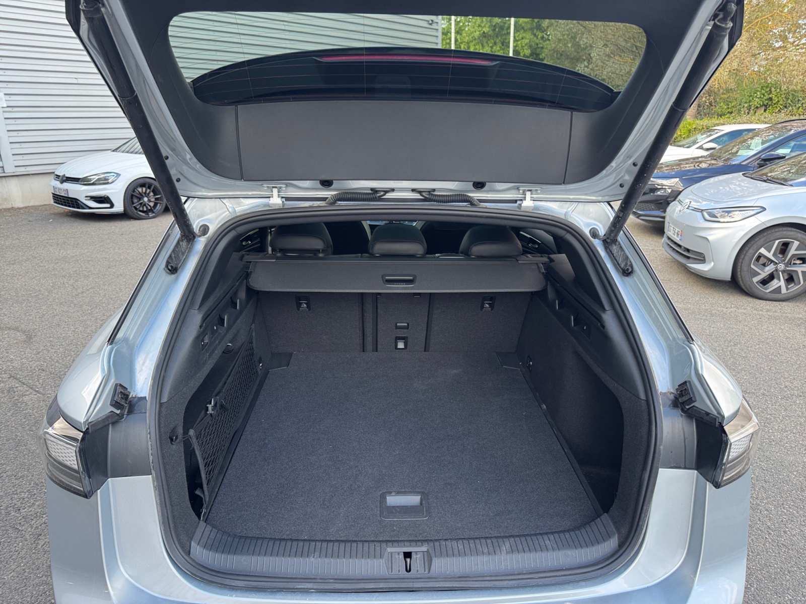 VOLKSWAGEN ID7+TOURER