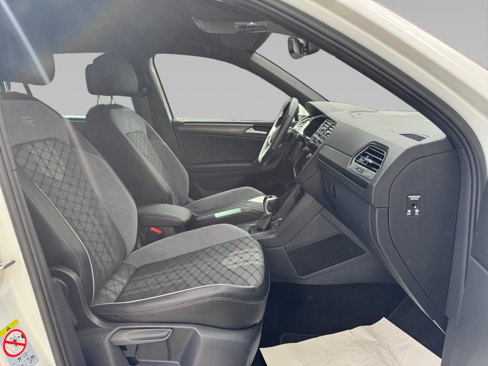 VOLKSWAGEN TIGUAN INTERIEUR+PASSAGER