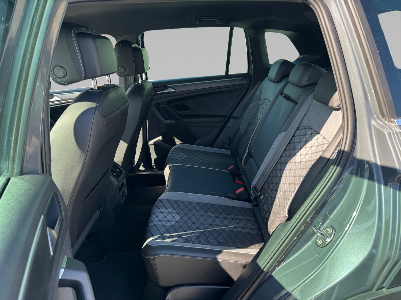 VOLKSWAGEN TIGUAN SIEGE+ARRIERE+GAUCHE