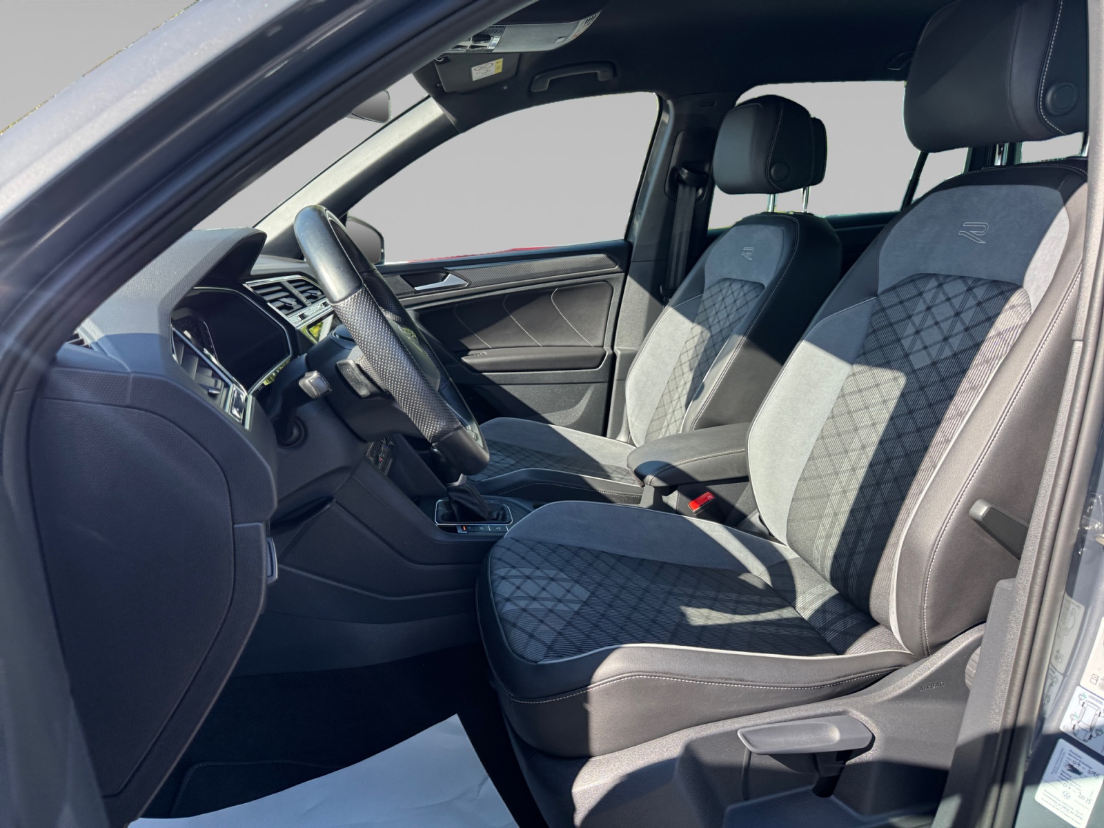 VOLKSWAGEN TIGUAN INTERIEUR+CONDUCTEUR