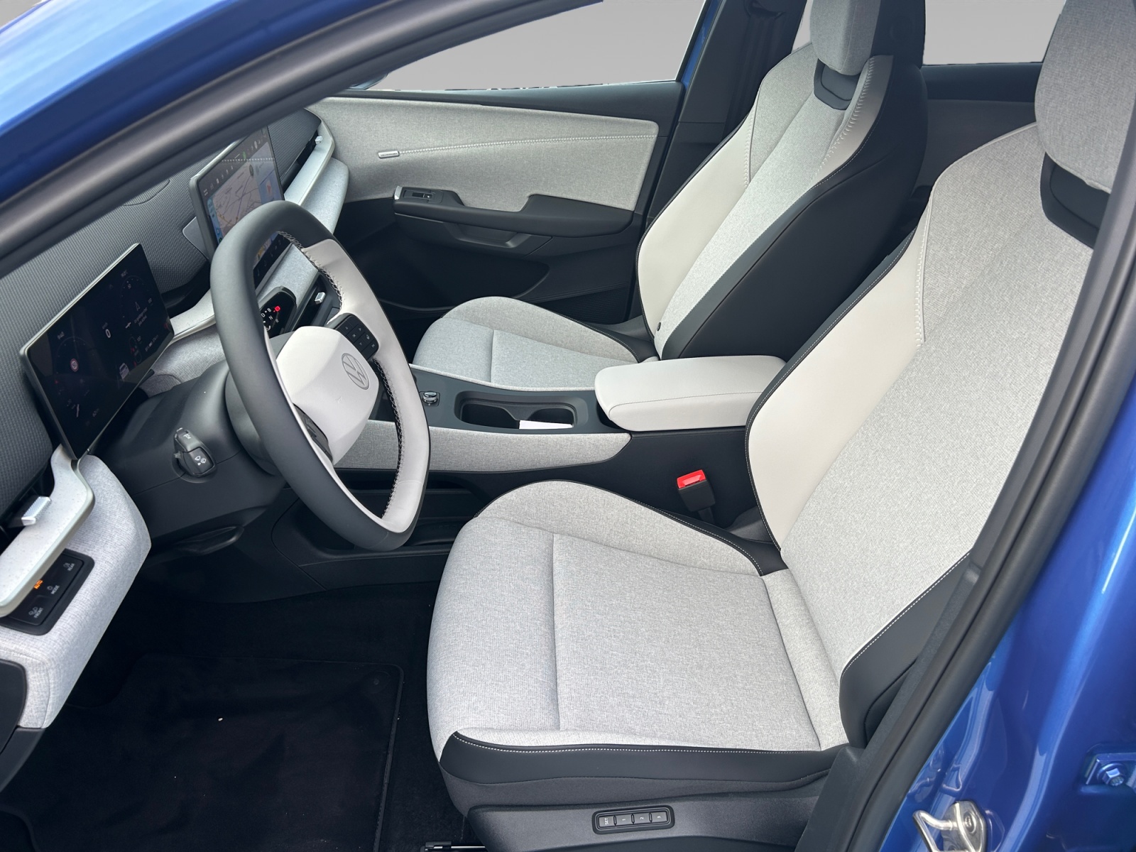 VOLKSWAGEN ID+POLO INTERIEUR+CONDUCTEUR