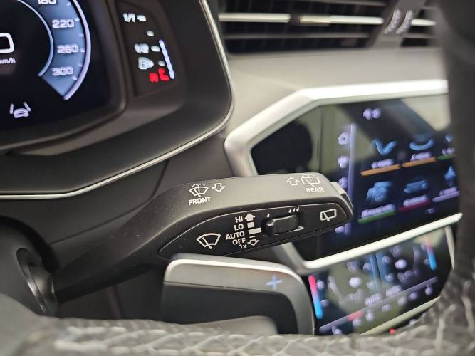 A6 Avant 50 TFSIe 299 ch S tronic 7 Quattro