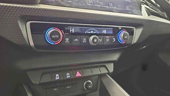 A1 Sportback 30 TFSI 110 ch BVM6