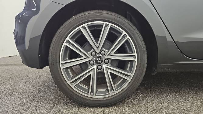 A1 Sportback 25 TFSI 95 ch S tronic 7
