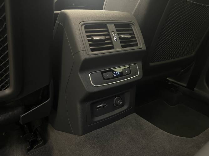 Q5 Sportback 55 TFSIe 367 S tronic 7 Quattro