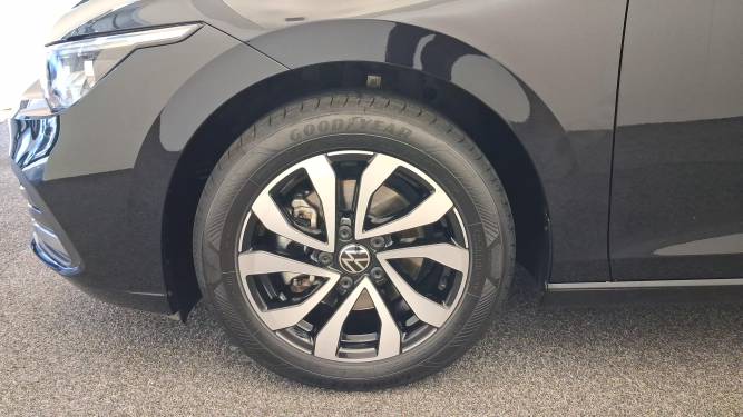 Golf 1.0 eTSI OPF 110 DSG7
