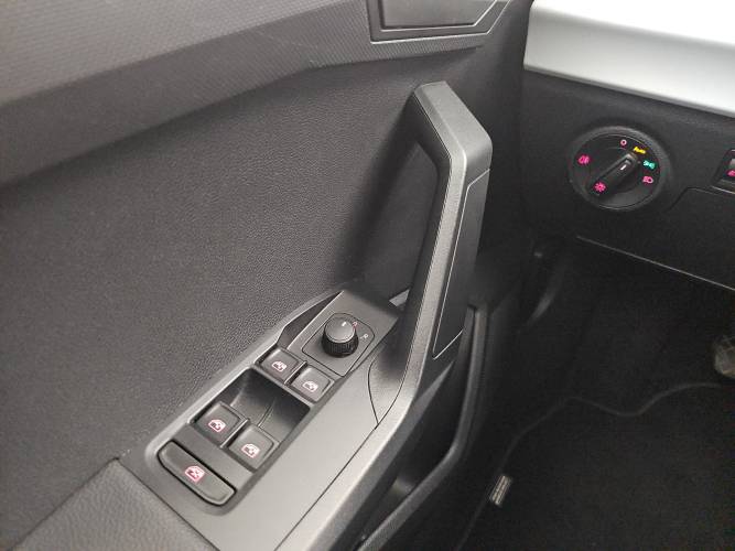 Arona 1.0 TSI 95 ch Start/Stop BVM5