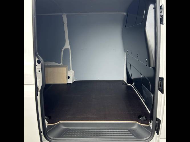 TRANSPORTER 6.1 VAN L1H1 2.0 TDI 110 BVM5
