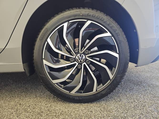 Golf 1.5 eTSI OPF 150 DSG7