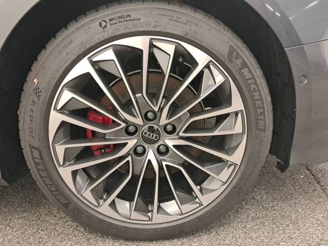 A6 Avant 55 TFSIe 367 ch S tronic 7 Quattro