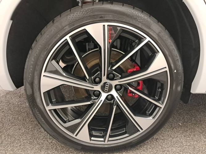 Q5 50 TFSIe 299 S tronic 7 Quattro