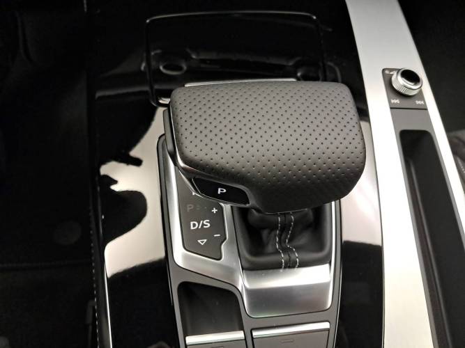 Q5 50 TFSIe 299 S tronic 7 Quattro