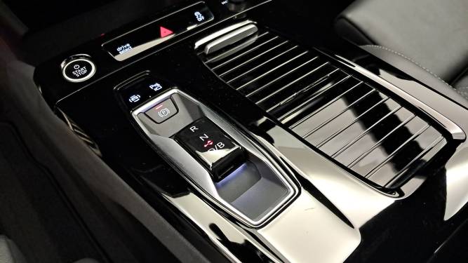 Q6 e-tron 387 ch 100 kWh quattro
