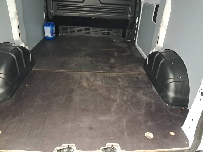 TRANSPORTER VAN L1H1 2.0 TDI 110 BVM6