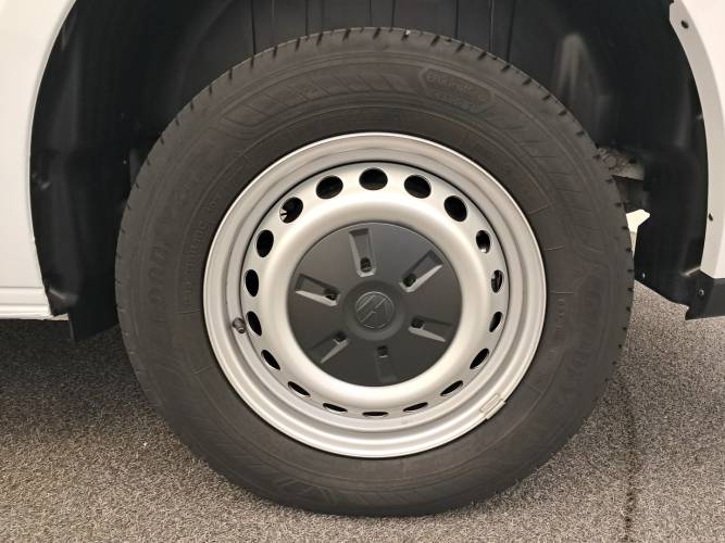 TRANSPORTER VAN L1H1 2.0 TDI 110 BVM6