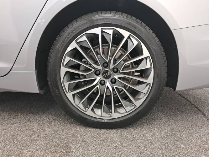 A6 40 TDI 204 ch S tronic 7