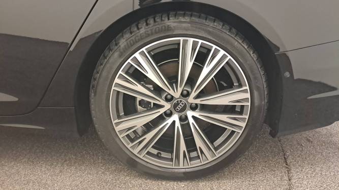 A6 Avant 50 TFSIe 299 ch S tronic 7 Quattro