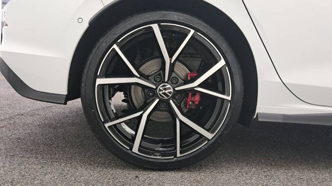 Golf 2.0 TDI SCR 200 DSG7