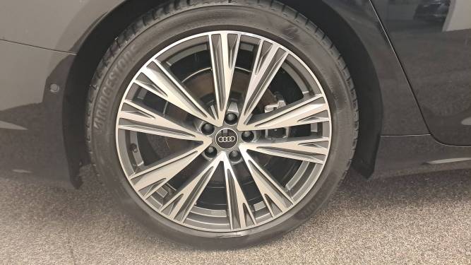 A6 Avant 50 TFSIe 299 ch S tronic 7 Quattro