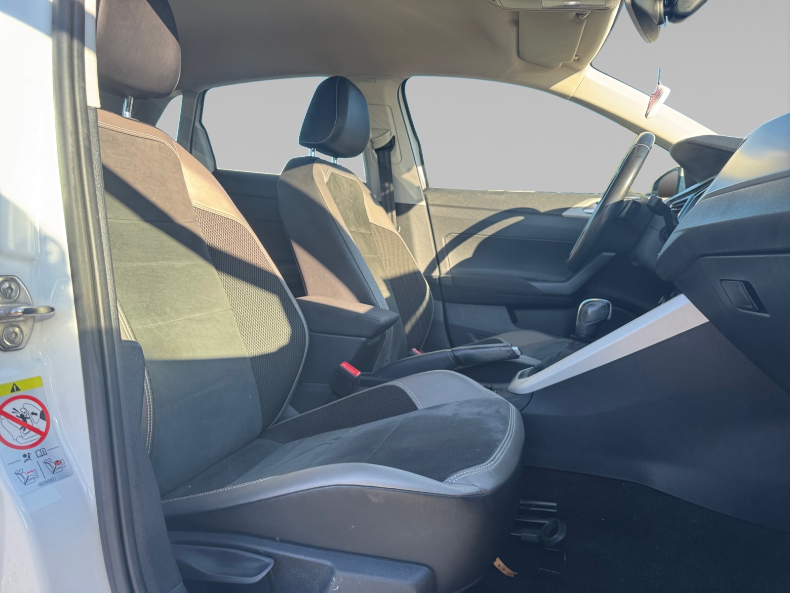 VOLKSWAGEN POLO INTERIEUR+PASSAGER