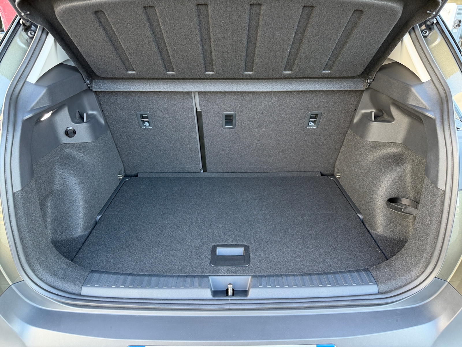 VOLKSWAGEN ID+CROSS