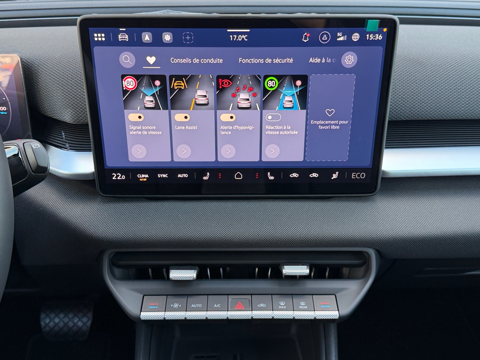 VOLKSWAGEN ID+CROSS