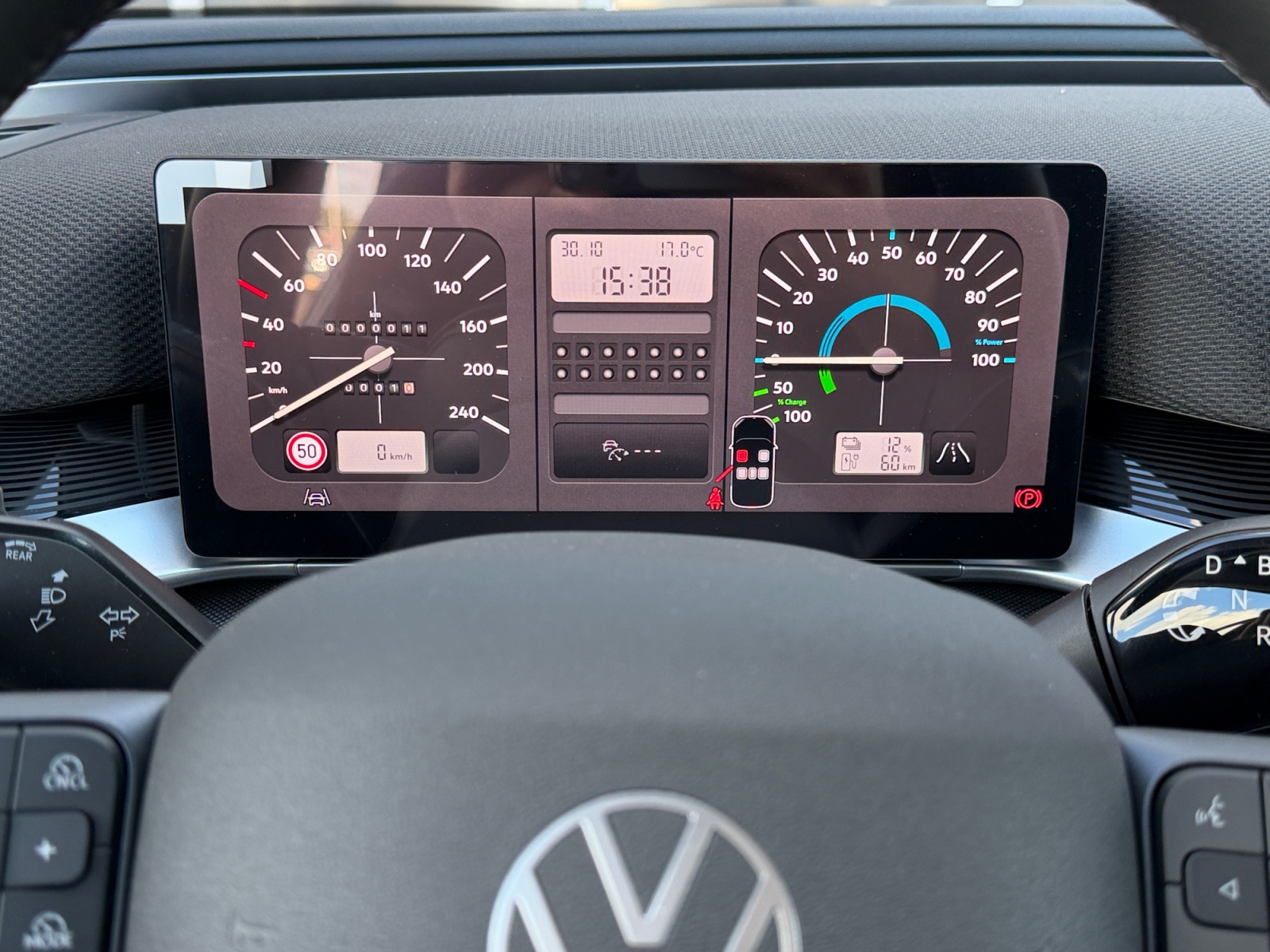 VOLKSWAGEN ID+CROSS