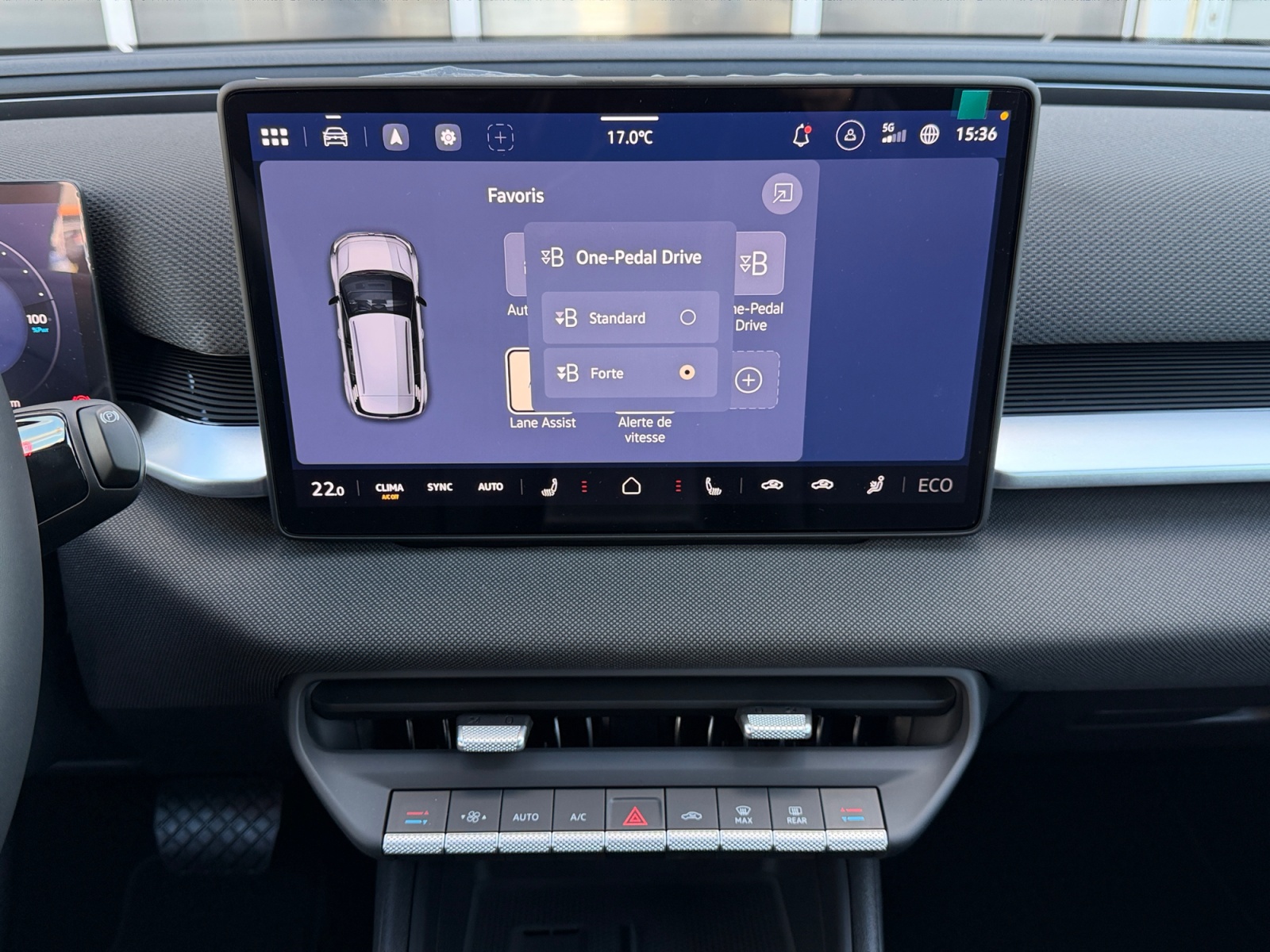 VOLKSWAGEN ID+CROSS