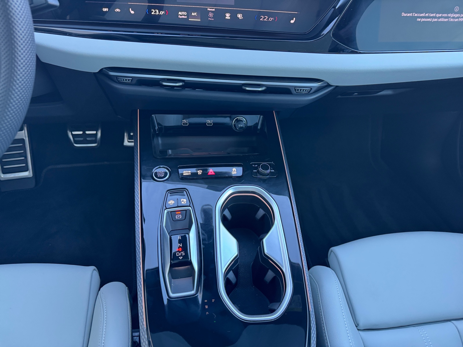 AUDI A6 CONSOLE+CENTRALE