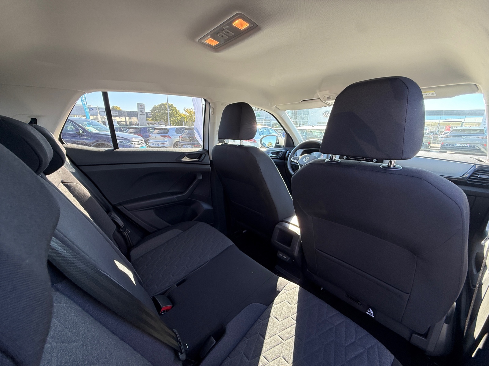 VOLKSWAGEN T CROSS