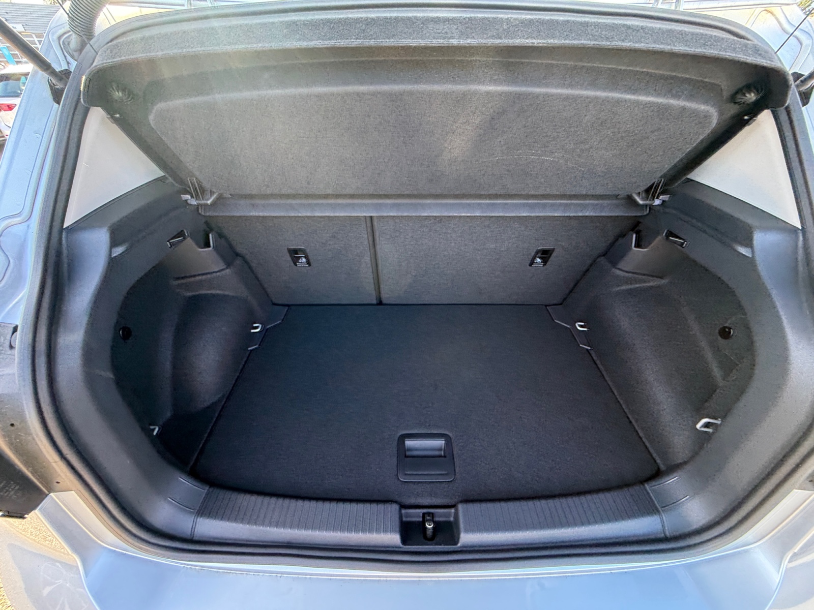 VOLKSWAGEN T CROSS